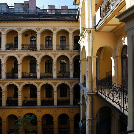 Budapestayz - Raday Rooms Bagian luar foto