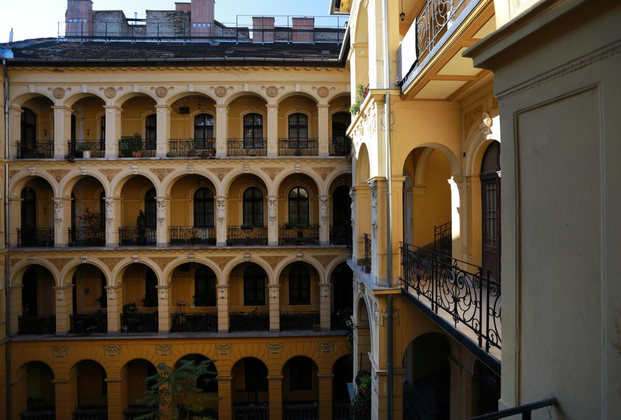 Budapestayz - Raday Rooms Bagian luar foto