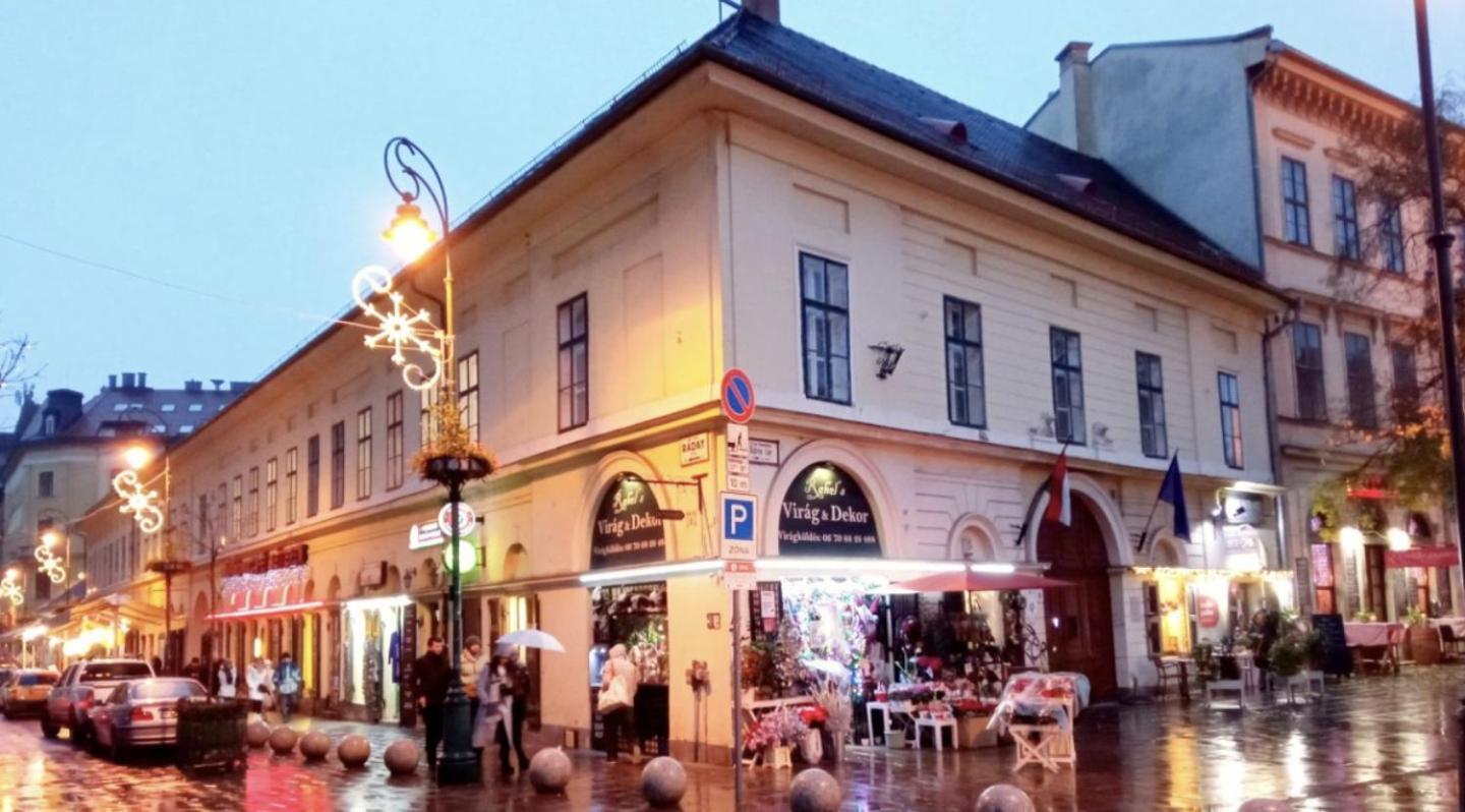 Budapestayz - Raday Rooms Bagian luar foto